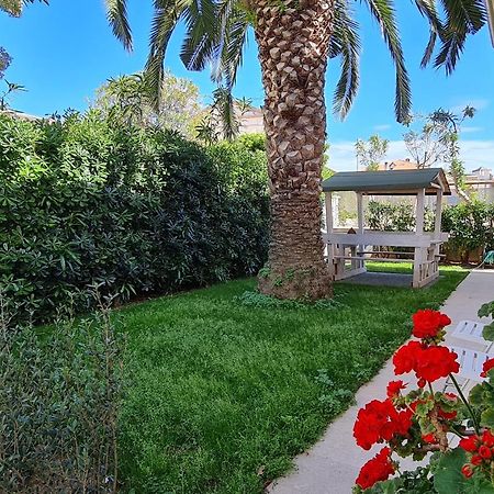 Residence Villa Livia サン·ヴィンチェンツォ エクステリア 写真