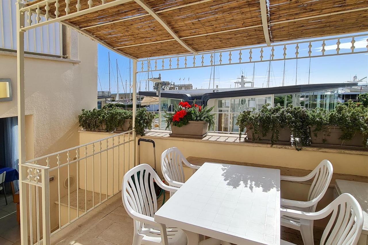 Residence Villa Livia サン·ヴィンチェンツォ エクステリア 写真