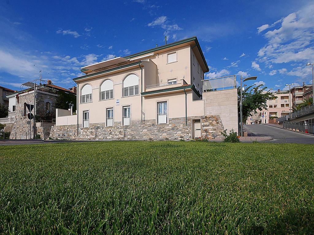 Residence Villa Livia サン·ヴィンチェンツォ エクステリア 写真